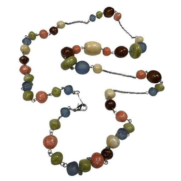 Five (5) Gorgeous Beaded Vintage Necklaces - Picture 4 of 13